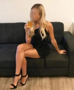 Evinde Görüşen Esenyurt Escort Hale