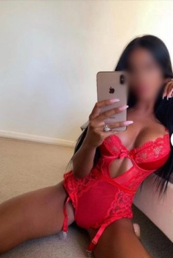 İşini Seven Beylikdüzü Escort Dilek